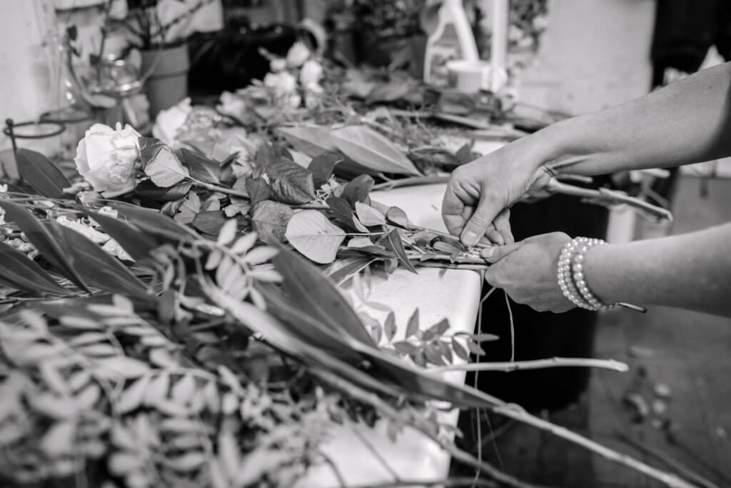 making a boquet of flowers